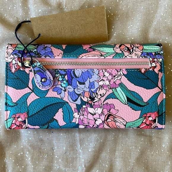 Brand New Steve Madden Pink Floral Print Box Logo Bar Silver Tone Trifold Wallet - Picture 5 of 14